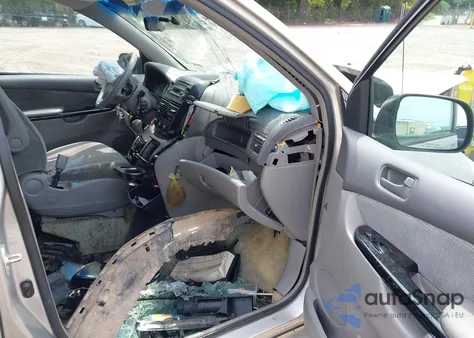 2004 Toyota Sienna Le из США, поврежденный, VIN 5TDZA23C84S099188